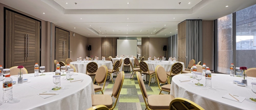 Imagen de los interiores del Hotel Maxonehotels.com At Platinum Hayam Wuruk Jakarta. Foto 19