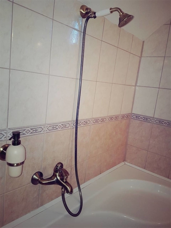 Imagen de la habitación del Hotel Maxplaza. Foto 11