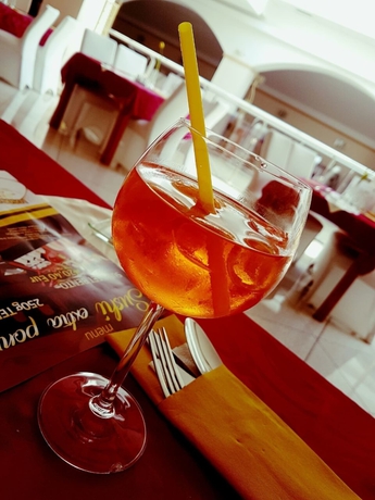 Imagen del bar/restaurante del Hotel Maxplaza. Foto 5