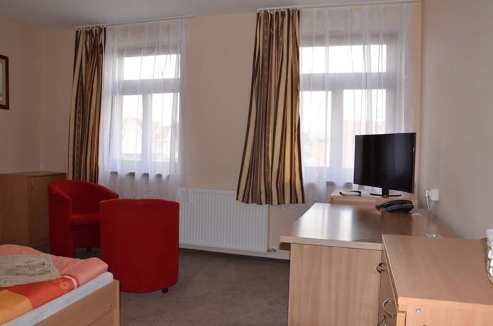 Imagen de la habitación del Hotel Maxplaza. Foto 15