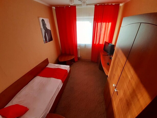 Imagen de la habitación del Hotel Maxrooms Volga Hollywood. Foto 27