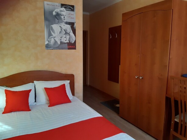 Imagen de la habitación del Hotel Maxrooms Volga Hollywood. Foto 30