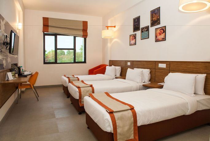 Imagen de la habitación del Hotel Maxs Jabalpur. Foto 10