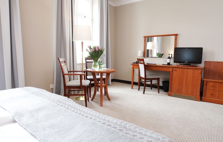 Imagen de la habitación del Hotel Maxymilian. Foto 8
