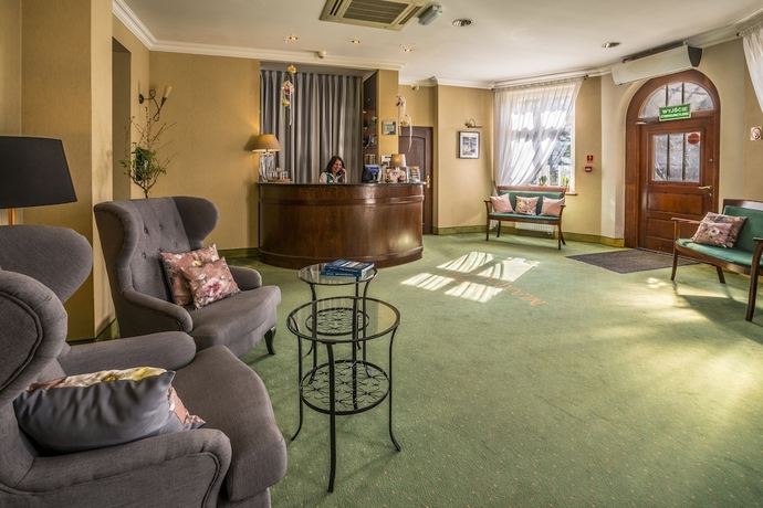 Imagen de los interiores del Hotel Maxymilian. Foto 19