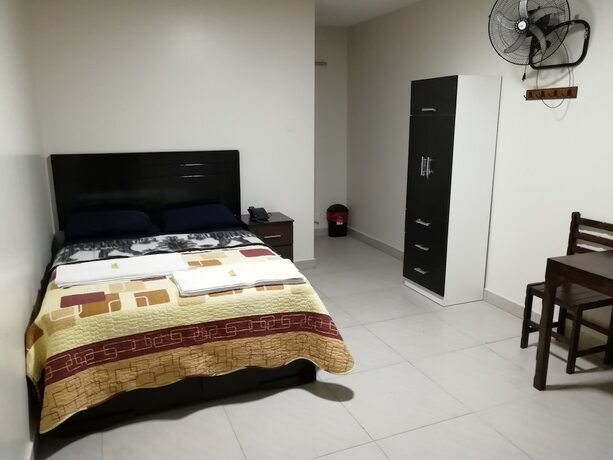 Imagen general del Hotel Maxy's Inn and Suite. Foto 8
