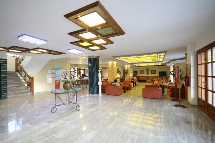 Imagen general del Hotel May Beach. Foto 6