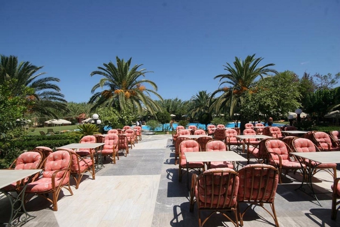 Imagen general del Hotel May Beach. Foto 15