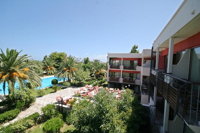 Imagen general del Hotel May Beach. Foto 16