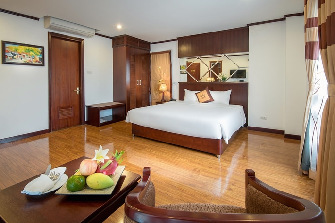 Imagen de la habitación del Hotel May De Ville Luxury and Spa. Foto 6