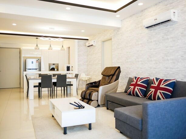 Imagen de la habitación del Hotel May Full Seaview Luxury Suite. Foto 26