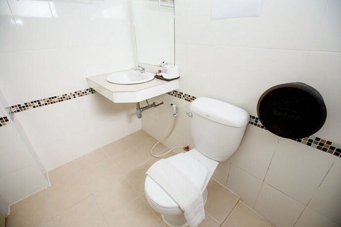 Imagen general del Hotel May I Inn. Foto 1