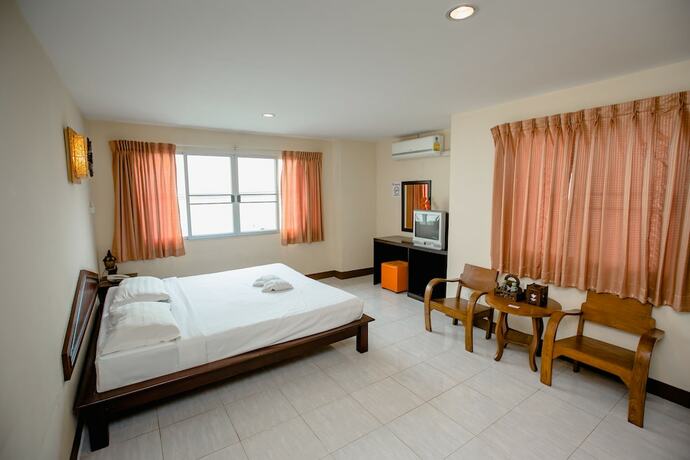 Imagen general del Hotel May I Inn. Foto 10