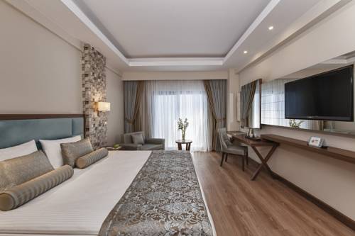Imagen de la habitación del Hotel May Thermal Resort Spa. Foto 1
