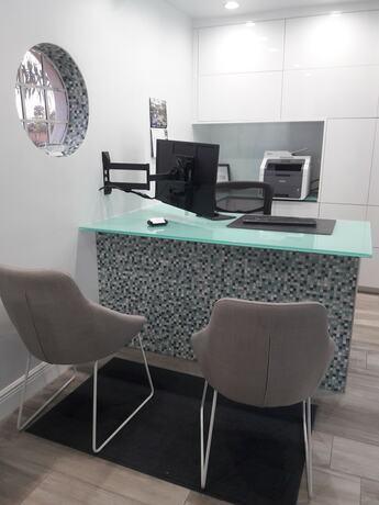 Imagen general del Hotel May-Dee Suites. Foto 1