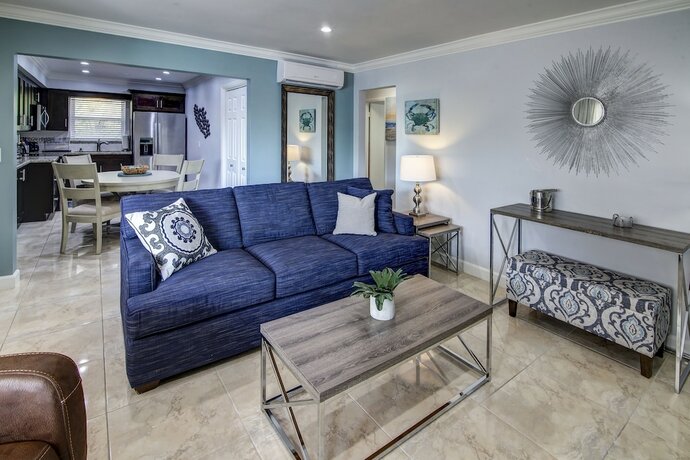 Imagen general del Hotel May-Dee Suites. Foto 2