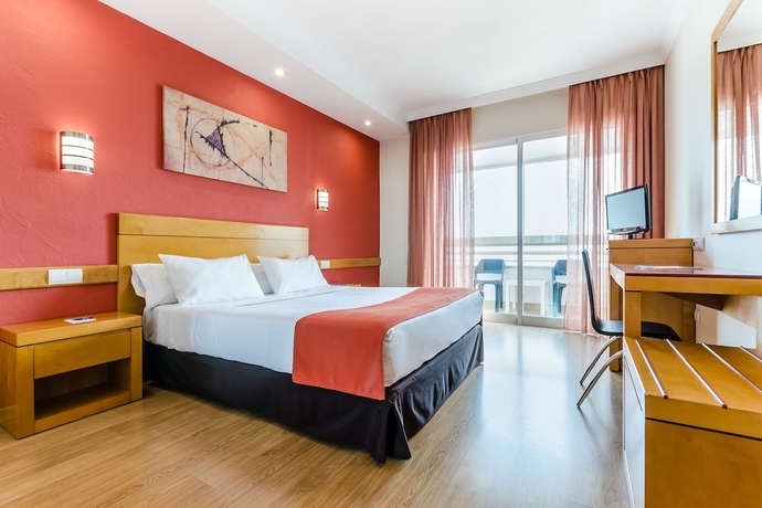 Imagen de la habitación del Hotel Maya, Alicante. Foto 7