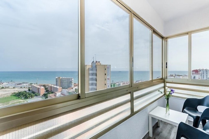 Imagen de la habitación del Hotel Maya, Alicante. Foto 9