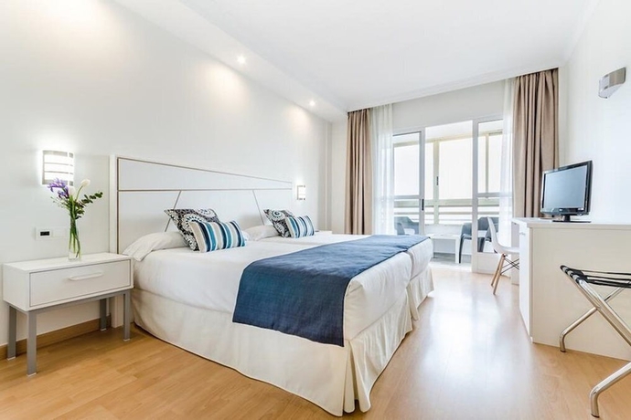 Imagen de la habitación del Hotel Maya, Alicante. Foto 14