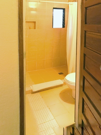 Imagen de la habitación del Hotel Maya Beach. Foto 11