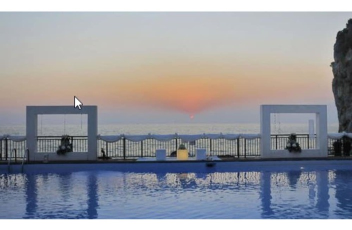 Imagen de la piscina del Hotel Maya Beach Resort. Foto 19