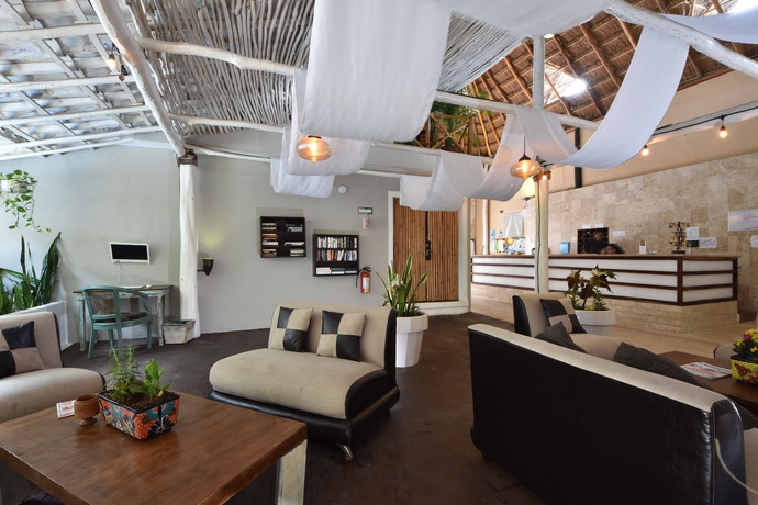 Imagen de los interiores del Hotel Maya Bric. Foto 10