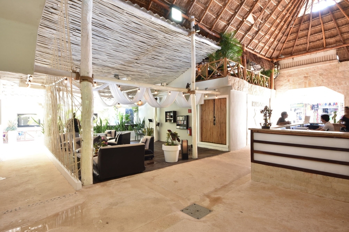 Imagen de los interiores del Hotel Maya Bric. Foto 11