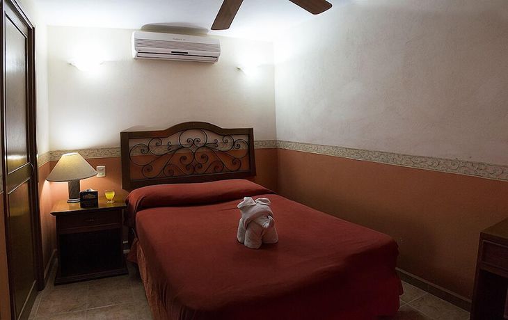 Imagen de la habitación del Hotel Maya Campeche. Foto 4