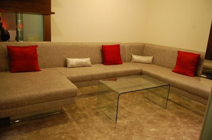 Imagen de la habitación del Hotel Maya, Chandigarh. Foto 5