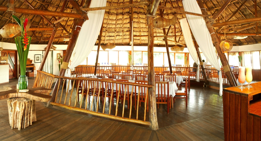 Imagen del bar/restaurante del Hotel Maya Internacional. Foto 3