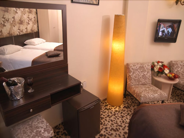 Imagen de la habitación del Hotel Maya Istanbul. Foto 9