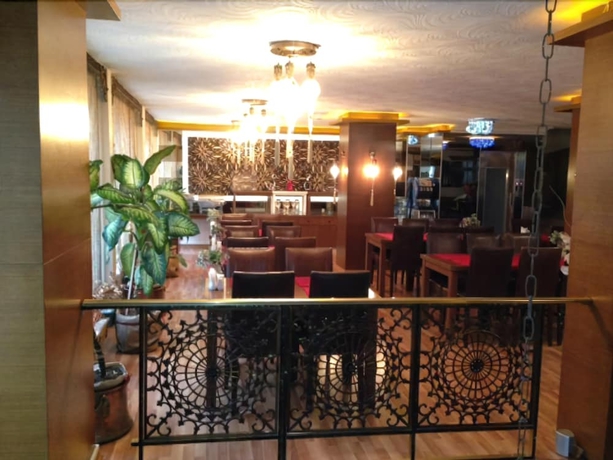 Imagen del bar/restaurante del Hotel Maya Istanbul. Foto 5