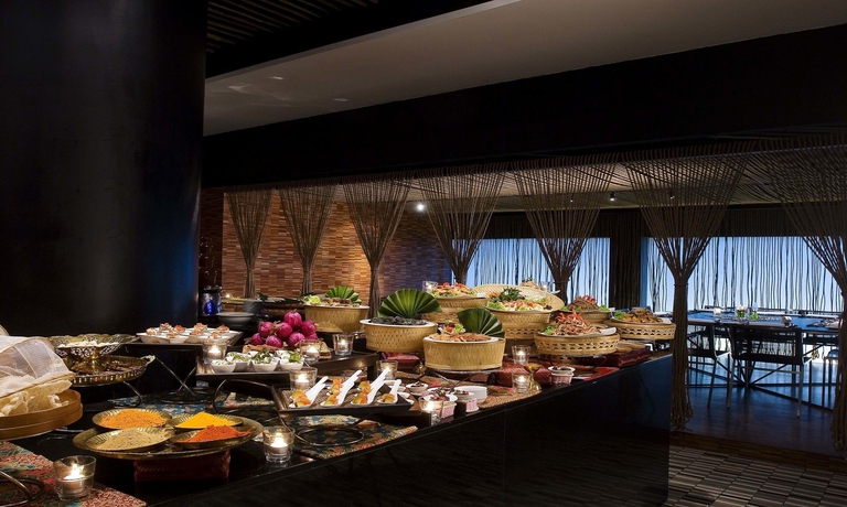 Imagen del bar/restaurante del Hotel Maya Kuala Lumpur. Foto 3