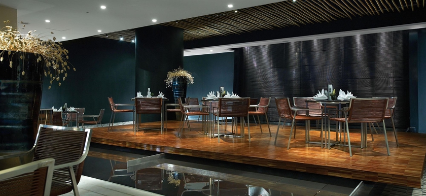 Imagen del bar/restaurante del Hotel Maya Kuala Lumpur. Foto 5