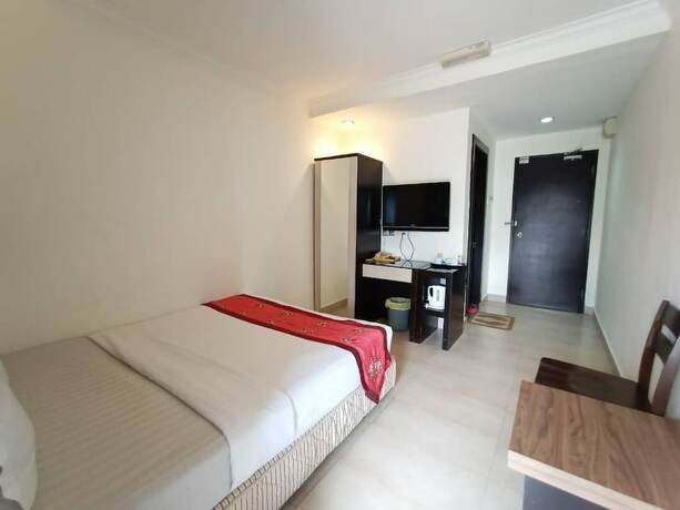 Imagen de la habitación del Hotel Maya, Lahad Datu. Foto 12