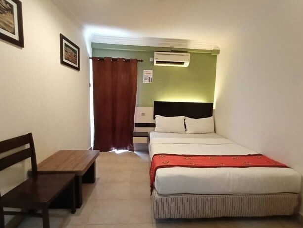 Imagen de la habitación del Hotel Maya, Lahad Datu. Foto 32