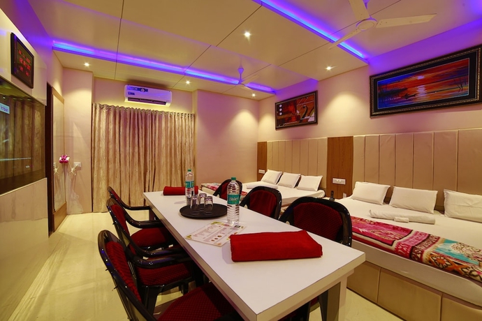 Imagen de la habitación del Hotel Maya Palace, Mount Abu. Foto 2