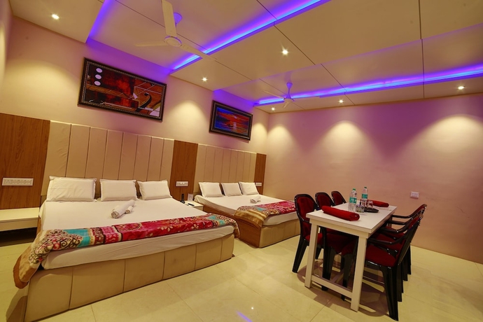 Imagen de la habitación del Hotel Maya Palace, Mount Abu. Foto 3