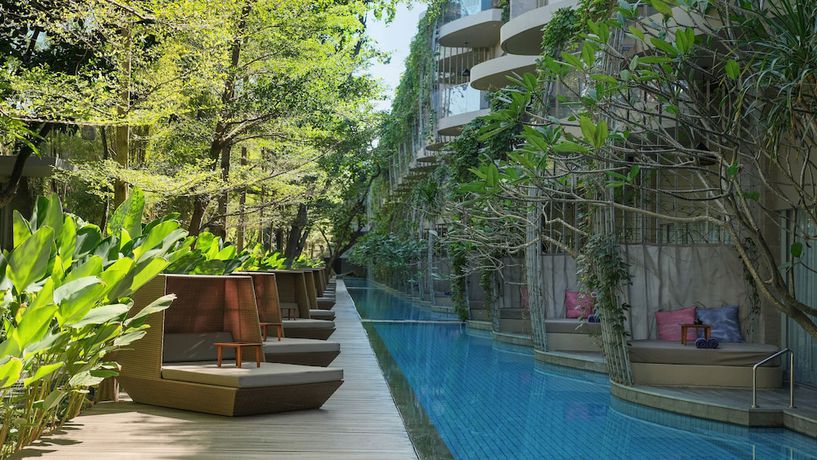 Imagen de la piscina del Hotel Maya Sanur Resort and Spa. Foto 20