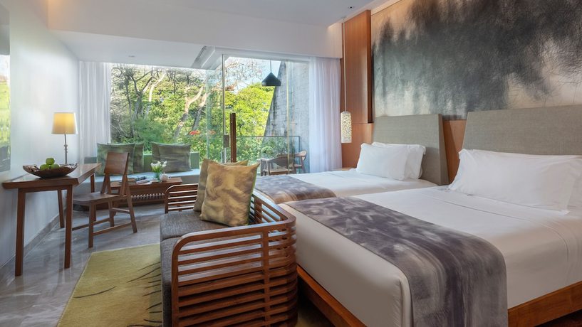Imagen de la habitación del Hotel Maya Sanur Resort and Spa. Foto 16