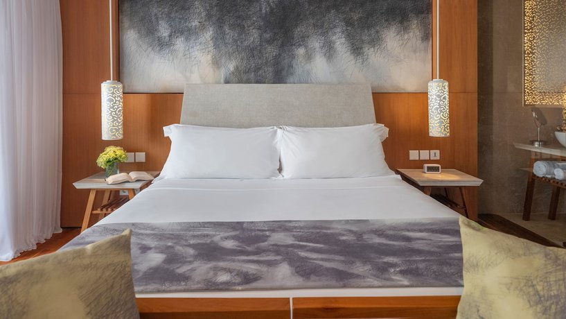 Imagen de la habitación del Hotel Maya Sanur Resort and Spa. Foto 17