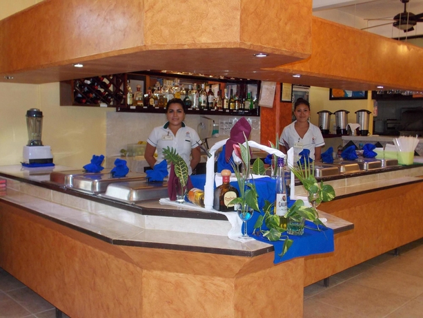 Imagen del bar/restaurante del Hotel Maya Tulipanes Palenque. Foto 6