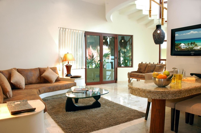 Imagen de la habitación del Hotel Maya Villa Condo and Beach Club. Foto 8