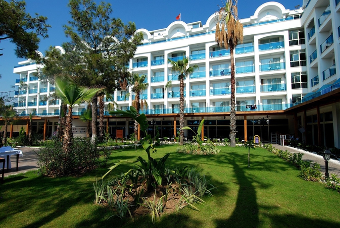 Imagen de los exteriores del Hotel Maya World - All Inclusive. Foto 9
