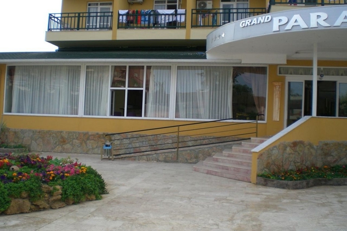 Imagen general del Hotel Maya World Beach. Foto 12