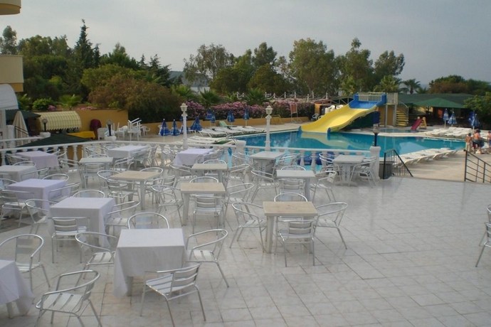 Imagen general del Hotel Maya World Beach. Foto 14