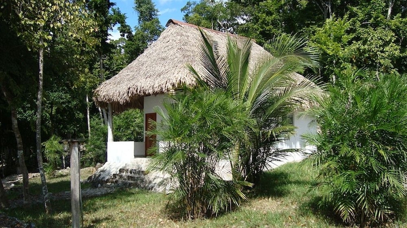 Imagen de los exteriores del Hotel Maya Zacpet&eacute;n Jungle Lodge. Foto 6