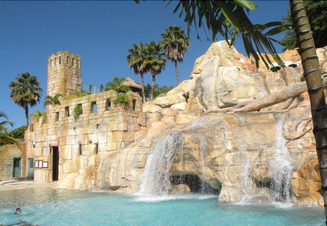 Imagen de la piscina del Hotel Mayag&uuml;ez Resort and Casino. Foto 15