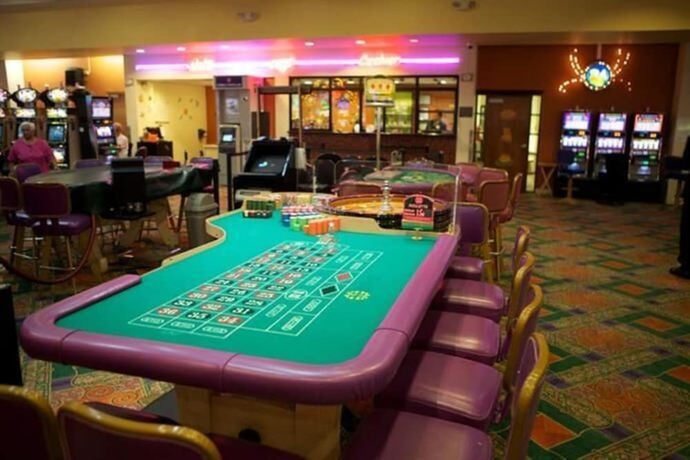 Imagen de los interiores del Hotel Mayag&uuml;ez Resort and Casino. Foto 12