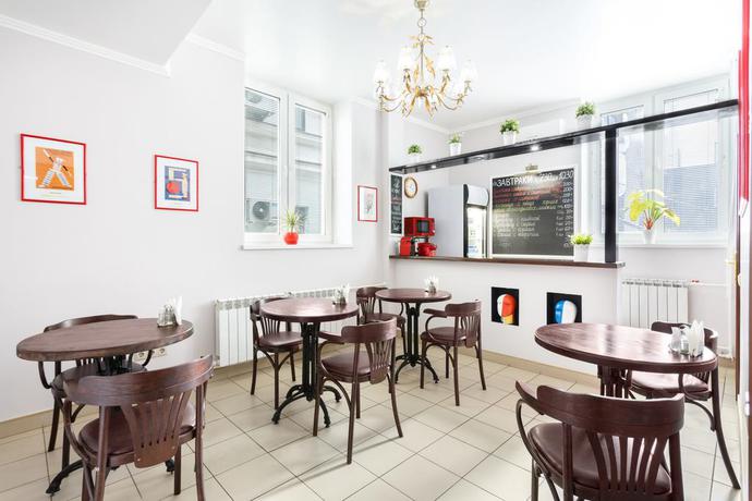 Imagen del bar/restaurante del Hotel Mayak. Foto 2